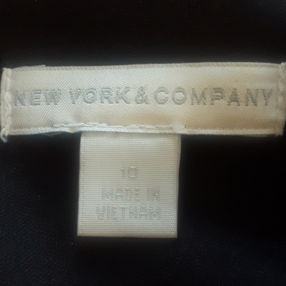 Classy Floral Dress - Picture 4 of 5